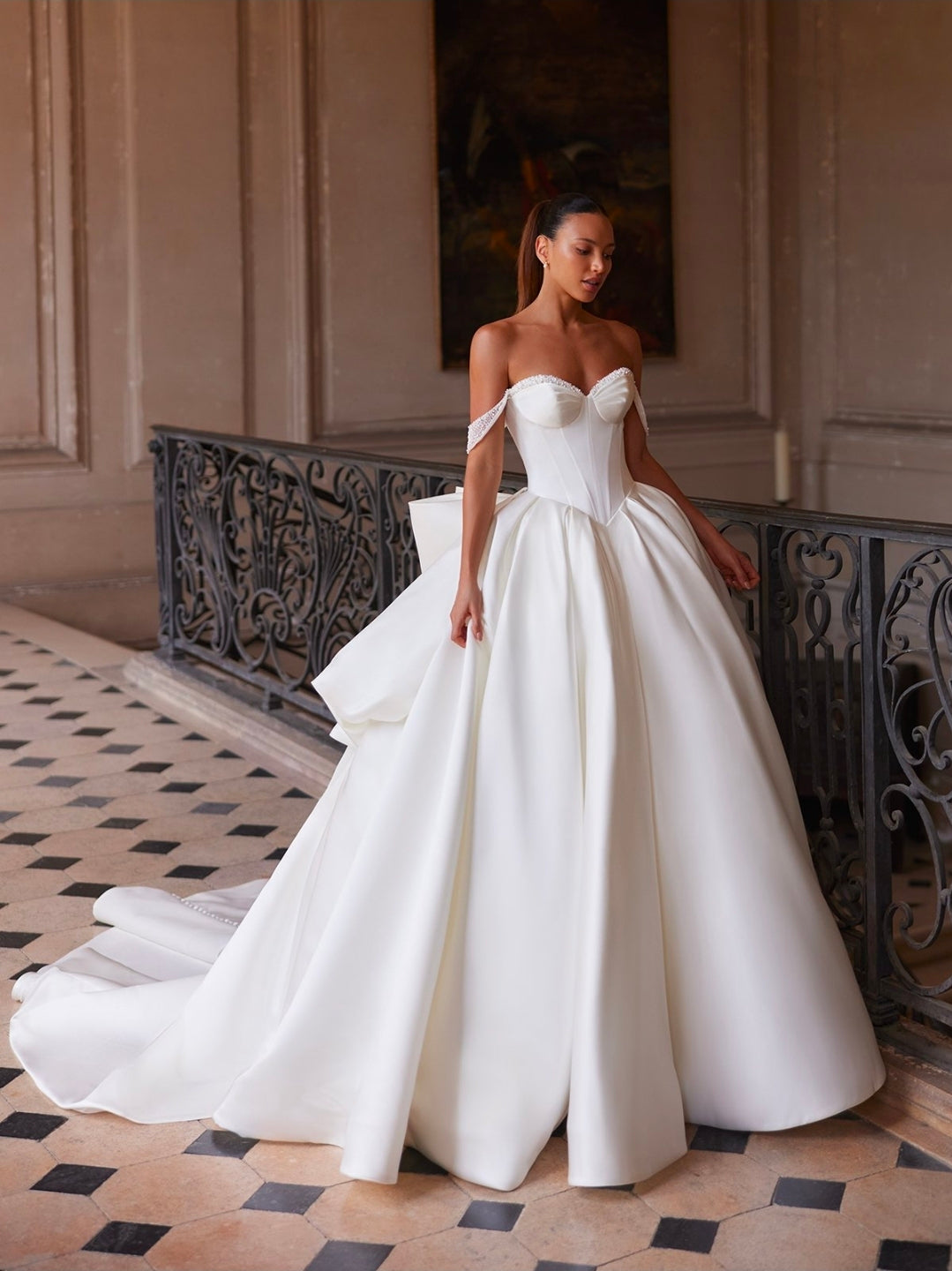 Bride & Jewel in Cottage Grove - Dresses, Gowns, Accessories Bride & Jewel in Cottage Grove - Dresses, Gowns, Accessories